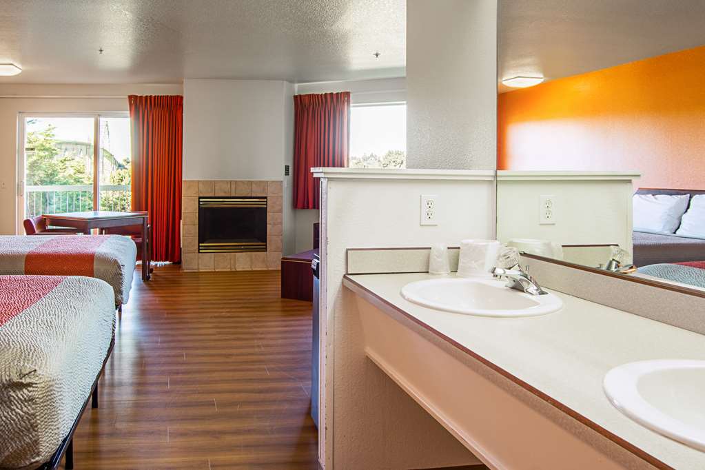 Motel 6 Newport OR - photo 29
