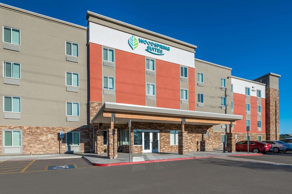 WoodSpring Suites Phoenix Deer Valley - photo 22