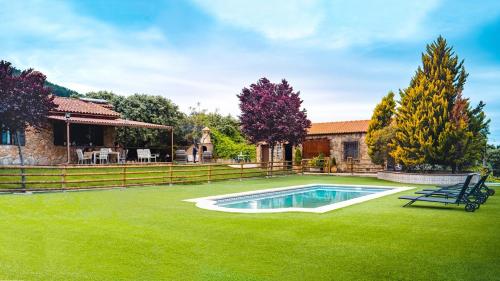 CR El Portezuelo Boutique Experience — 4-Star Luxury Hotel in Fuenlabrada De Los Montes, Spain