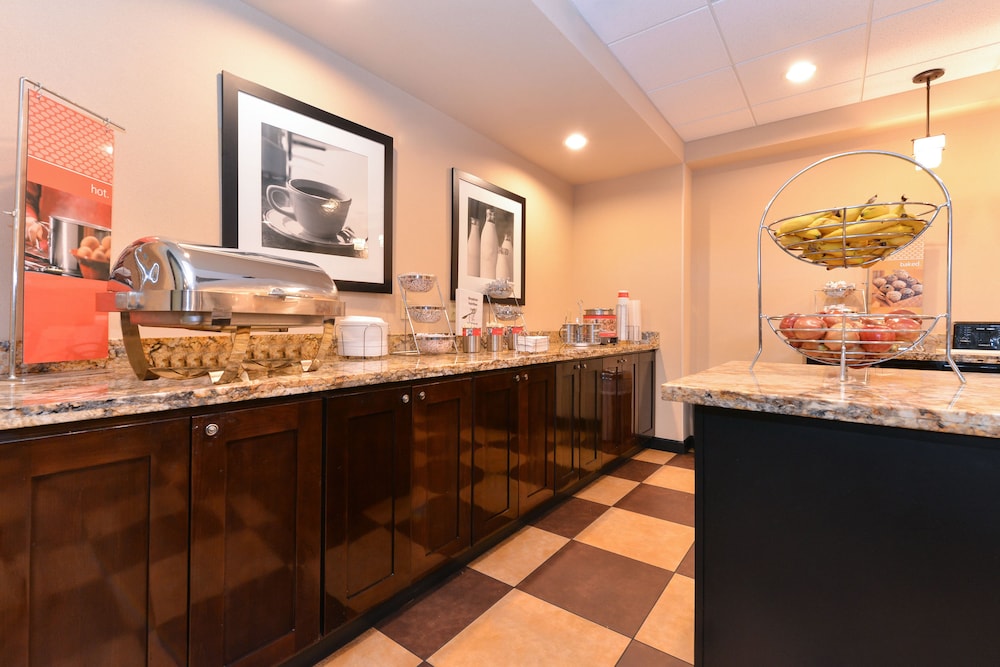 Hampton Inn & Suites Phoenix Gilbert - photo 53