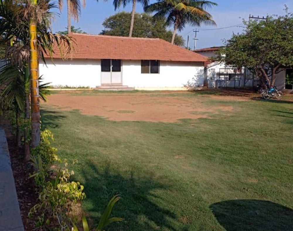 Hotel Nandini in Shrirangapattana, India