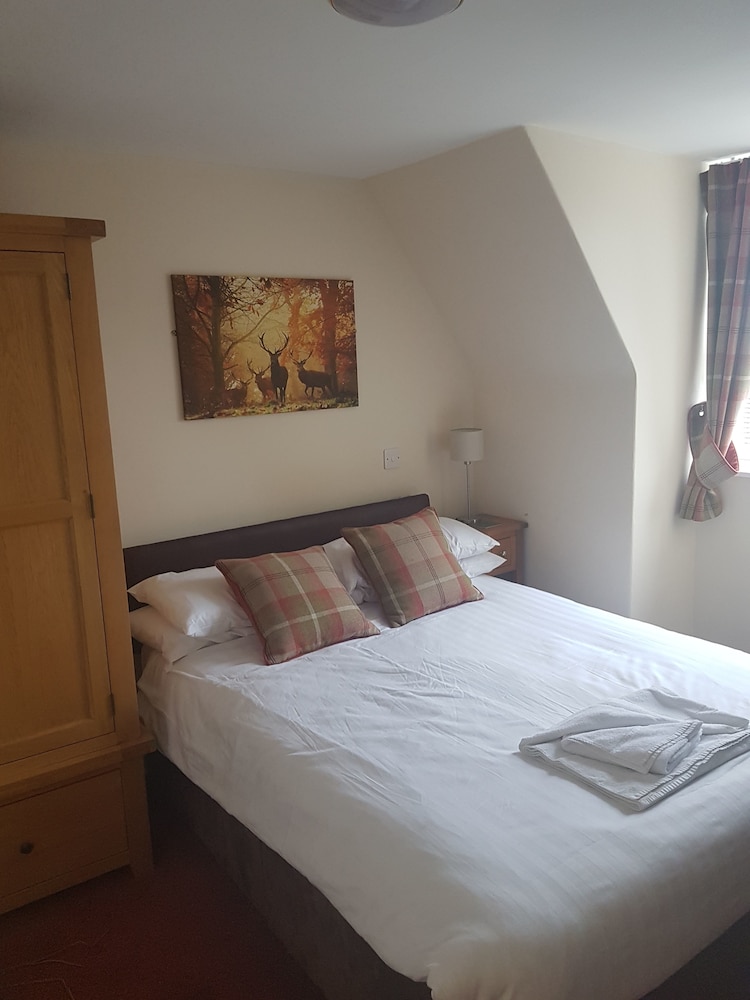 The Station Hotel — Alness — photo 3