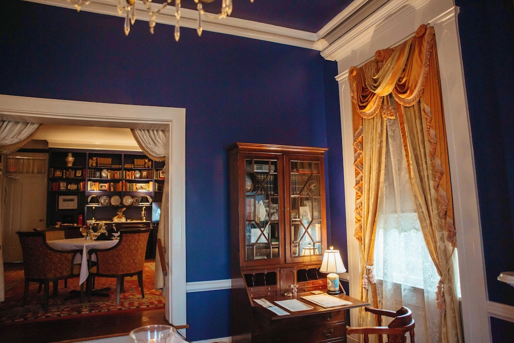 Anchuca Historic Mansion & Inn - photo 133