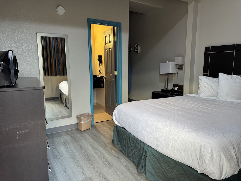 Executive Inn Crystal City - photo 7