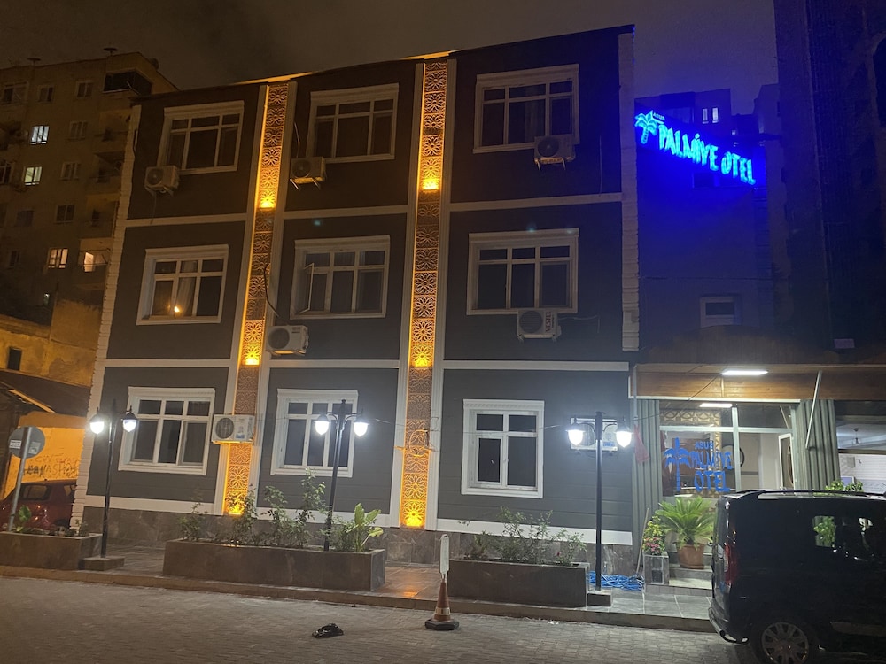 Asus Palmiye Otel — Adana