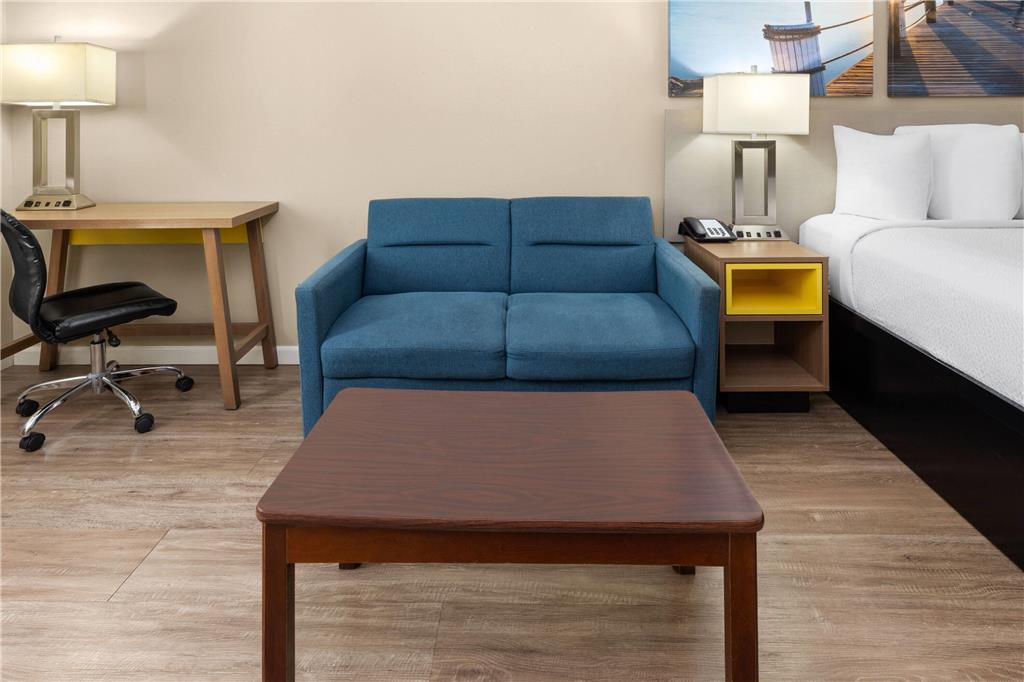 Days Inn by Wyndham Mountain Home - photo 15