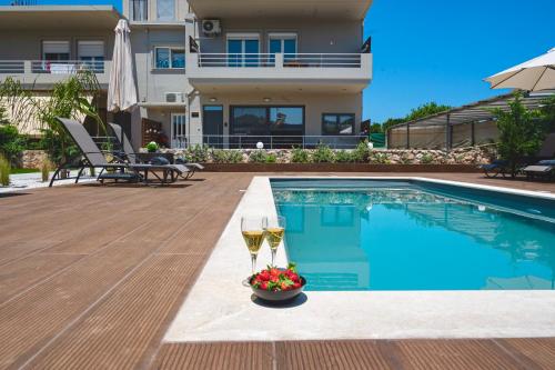 Galanidis Luxury Apartments — 4-Star Luxury Hotel in Perivolia, Greece