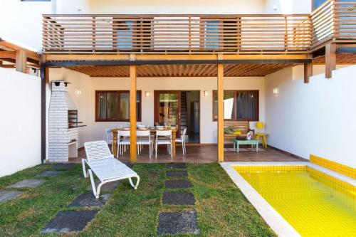 Ambar Vista para o mar 3 suites 1 5km do centro piscina wi fi e churrasqueira in Paraty, Brasil