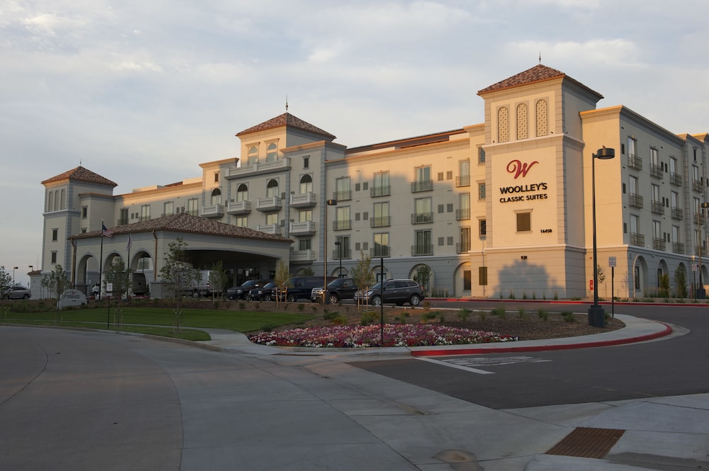 Woolley s Classic Suites - photo 32