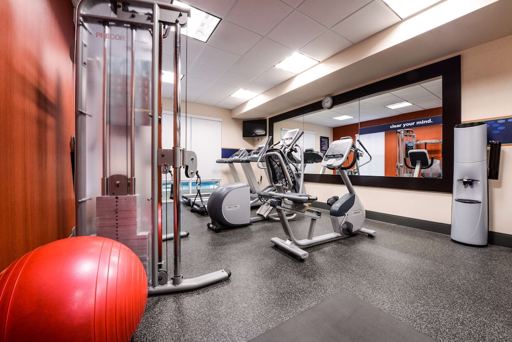Hampton Inn & Suites Plymouth - photo 42
