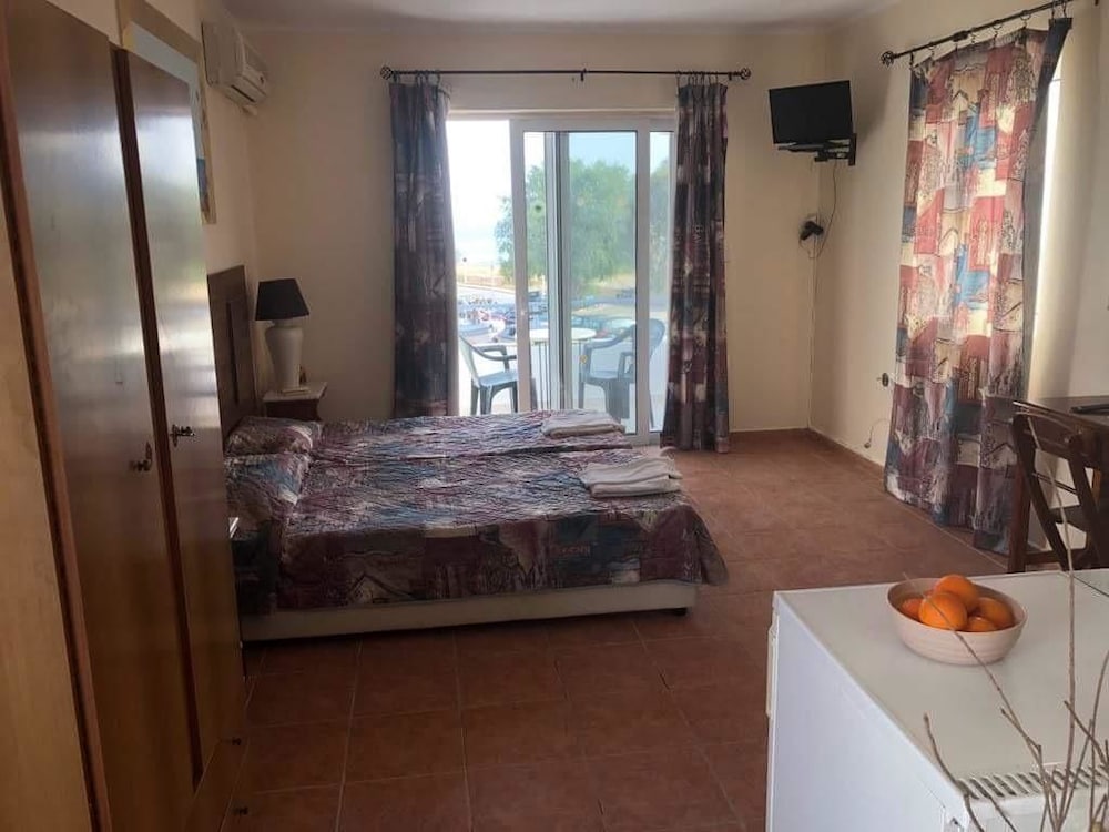 Tommy’s Rooms — Rodos — photo 4