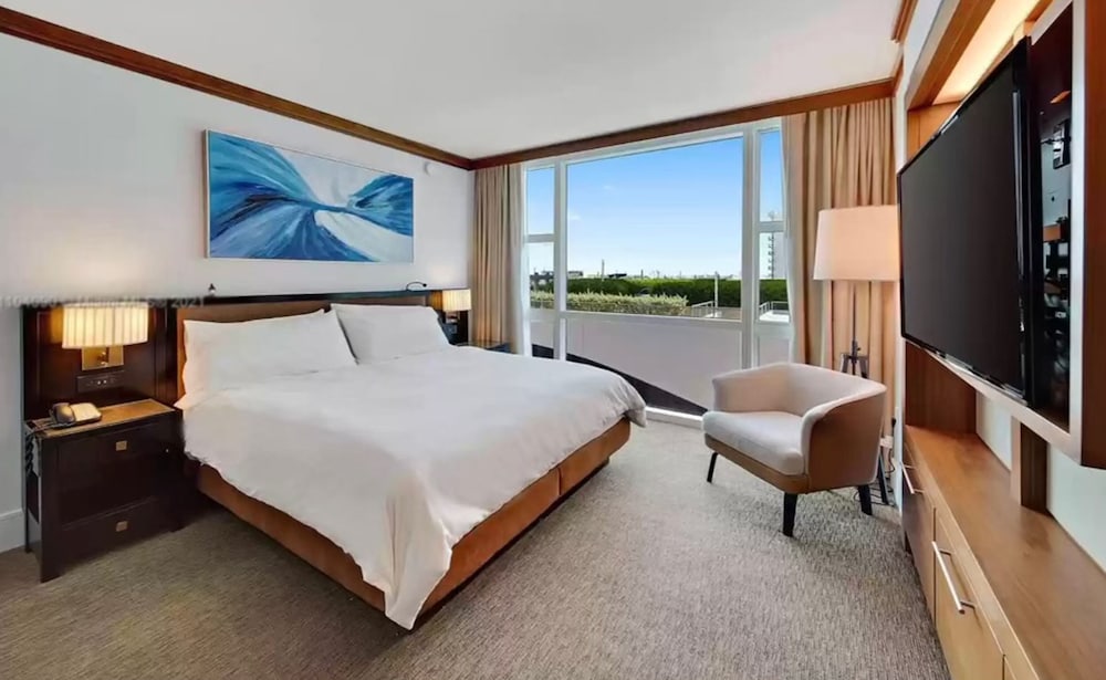 Luxury Condo Wellness Spa Resort By LMC - photo 10