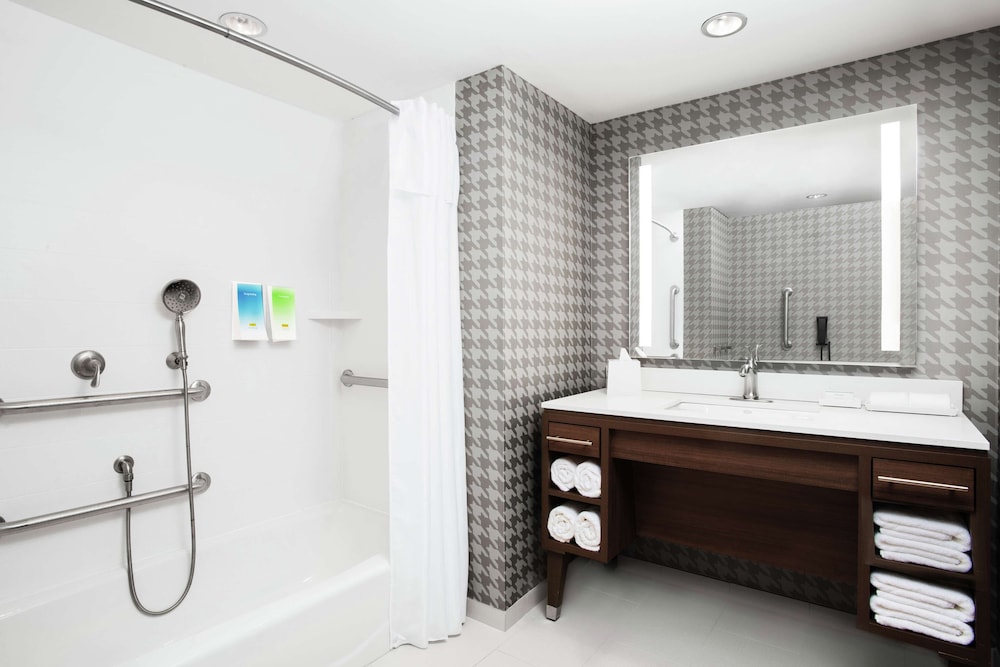 Home2 Suites by Hilton Long Island Brookhaven - photo 16