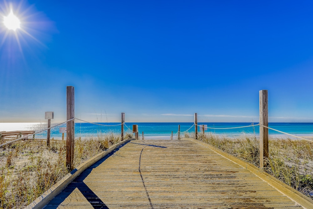 Sandpiper Cove - last minute hotel in Destin