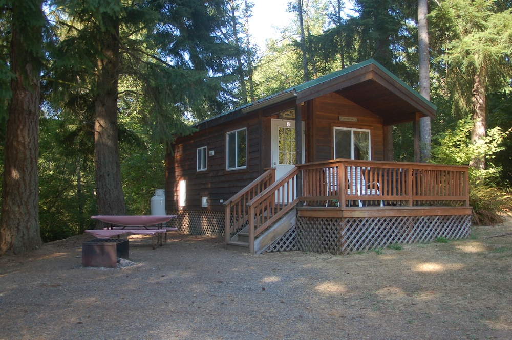 Chehalis Camping Resort Cottage 1 - photo 4