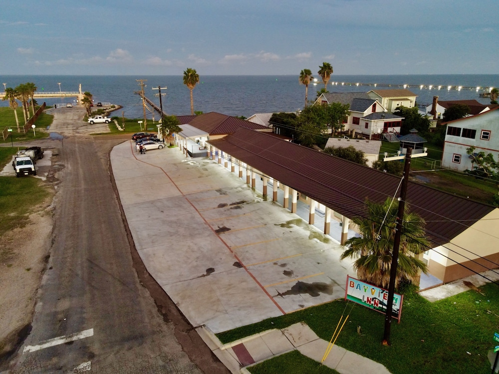 Bay View Inn - photo 10