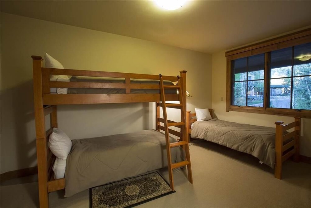 Belvedere Park by Telluride Resort Lodging - photo 7