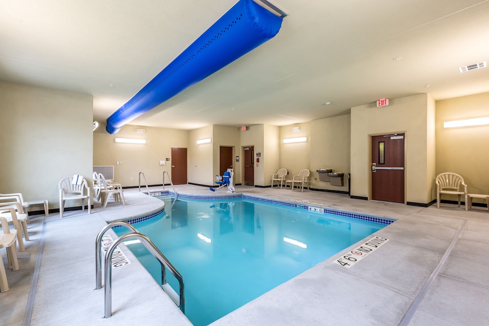Cobblestone Hotel & Suites Hartford - photo 37