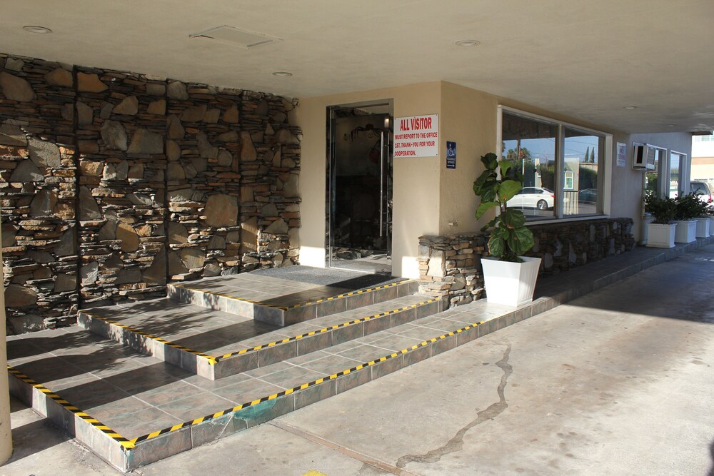 Grand Inn - photo 37