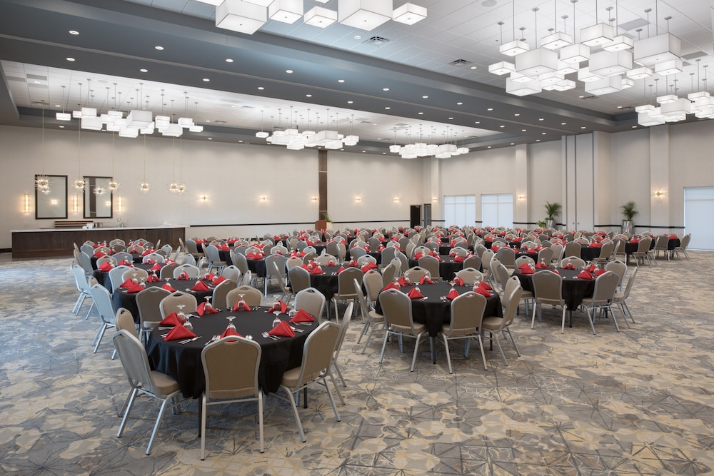 Holiday Inn Express & Suites Sioux City North Event Center by IHG - photo 51