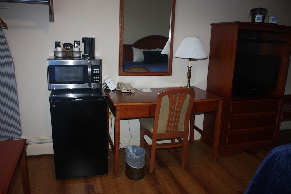 The Towne Motel - photo 36