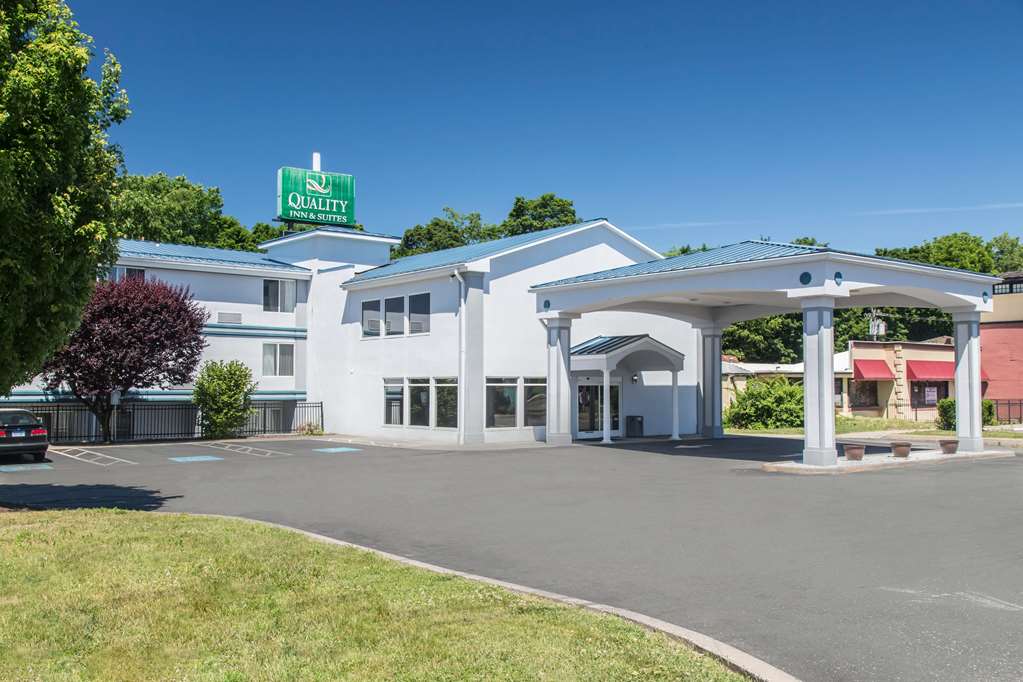 Quality Inn & Suites Danbury near University - photo 2
