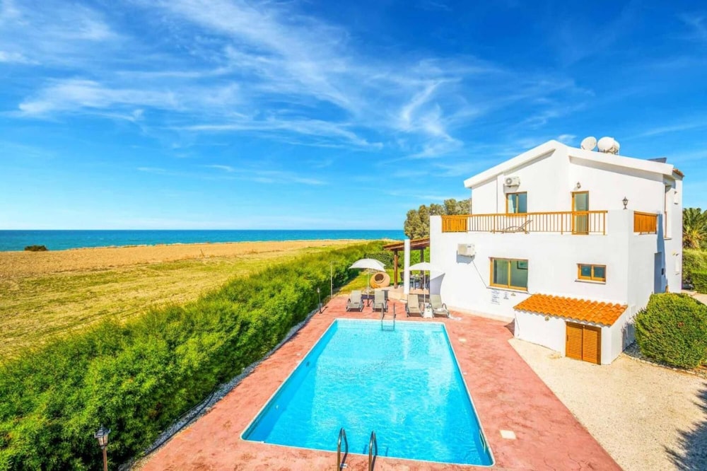 Blue Bay Villa Thea