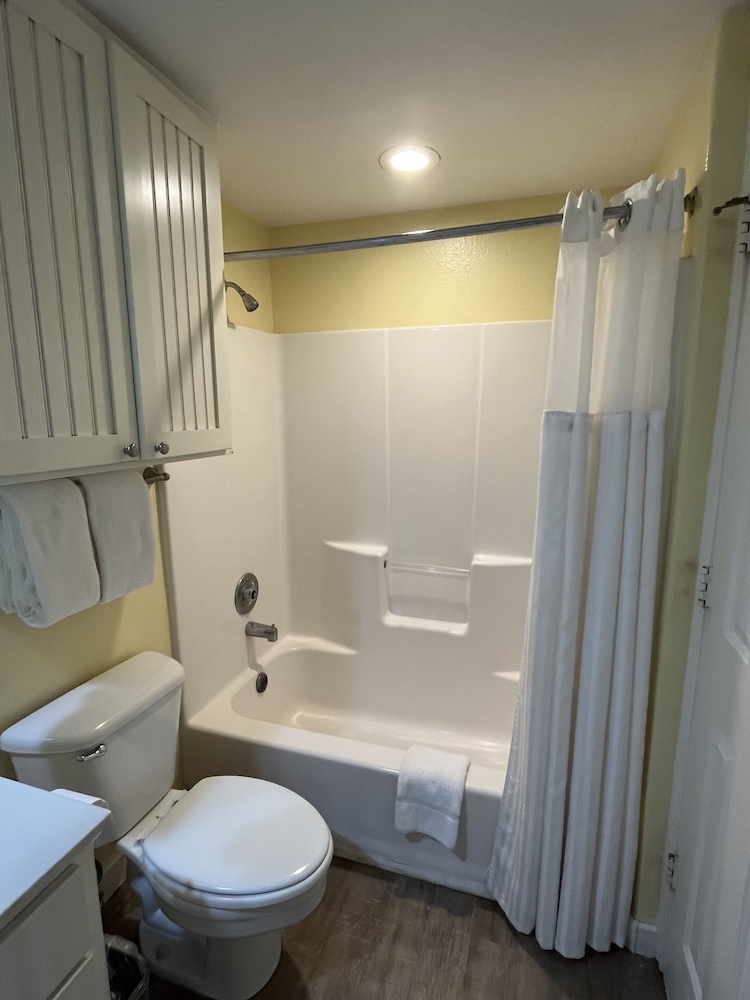 Seashell Village Resort - photo 96