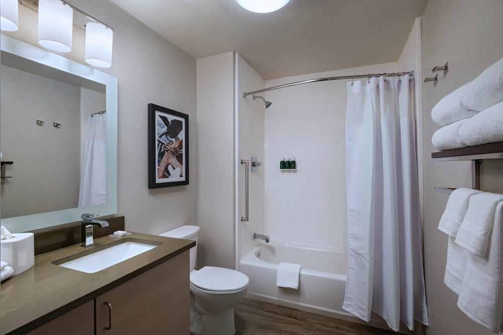 TownePlace Suites by Marriott San Diego Airport Liberty Station - photo 21