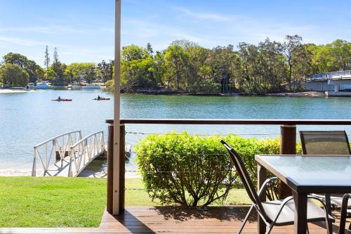 Noosa Haven Apt 6 Riverside Retreat — 4-Star Luxury Hotel in Noosaville, Australia