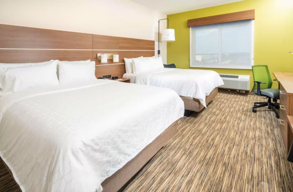 Holiday Inn Express & Suites Fort Myers Airport by IHG - photo 14