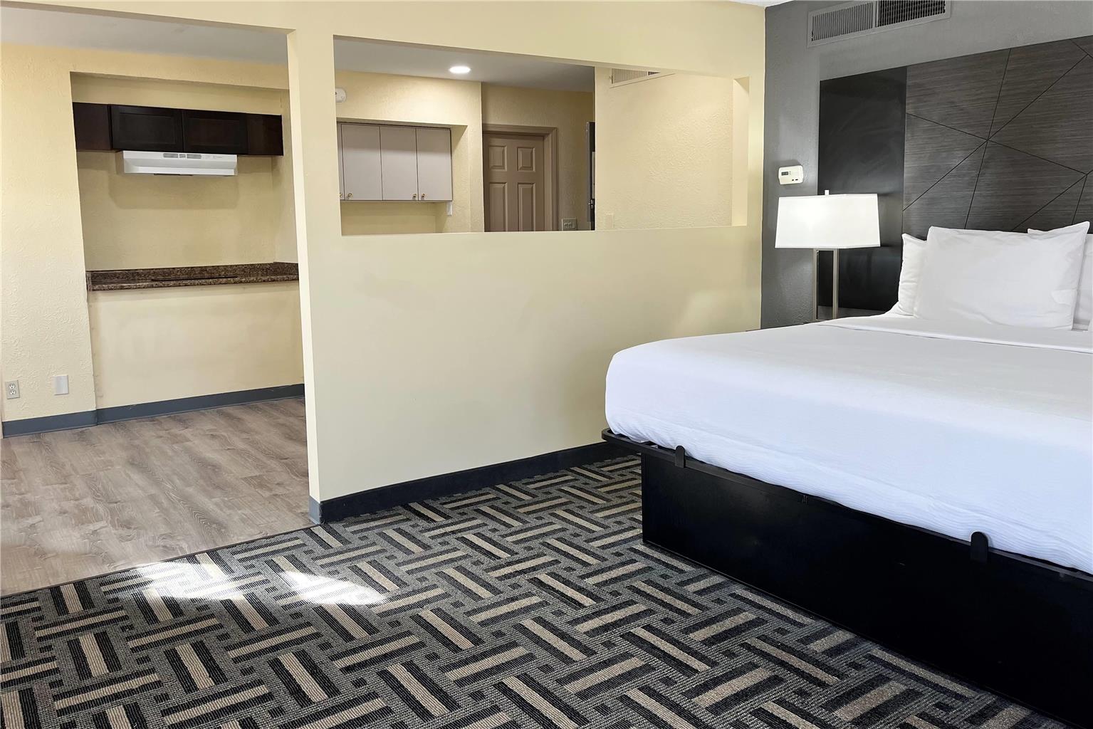 Baymont by Wyndham Indianapolis Airport Lynhurst - photo 20