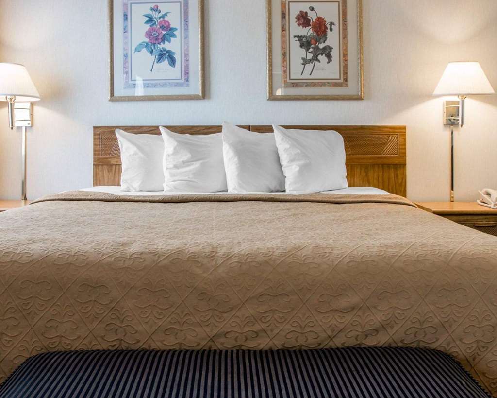 Quality Inn Hudsonville South - photo 22