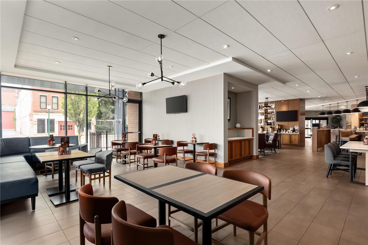 Hyatt Place Bloomington - photo 7