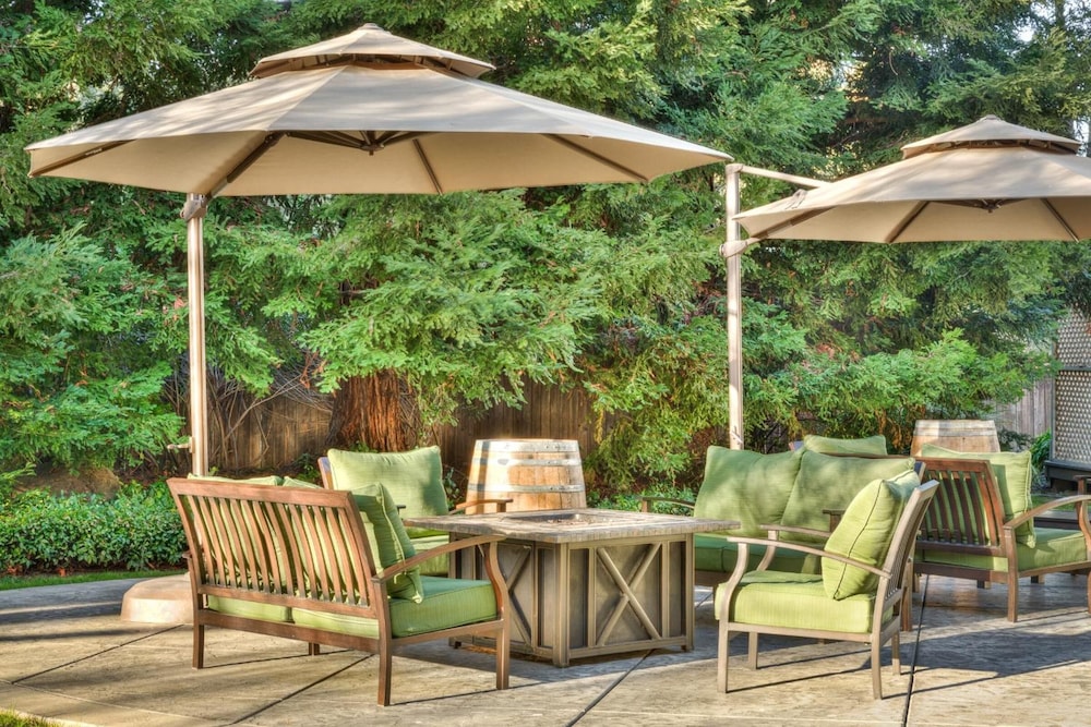 Lake Natoma Inn - photo 20