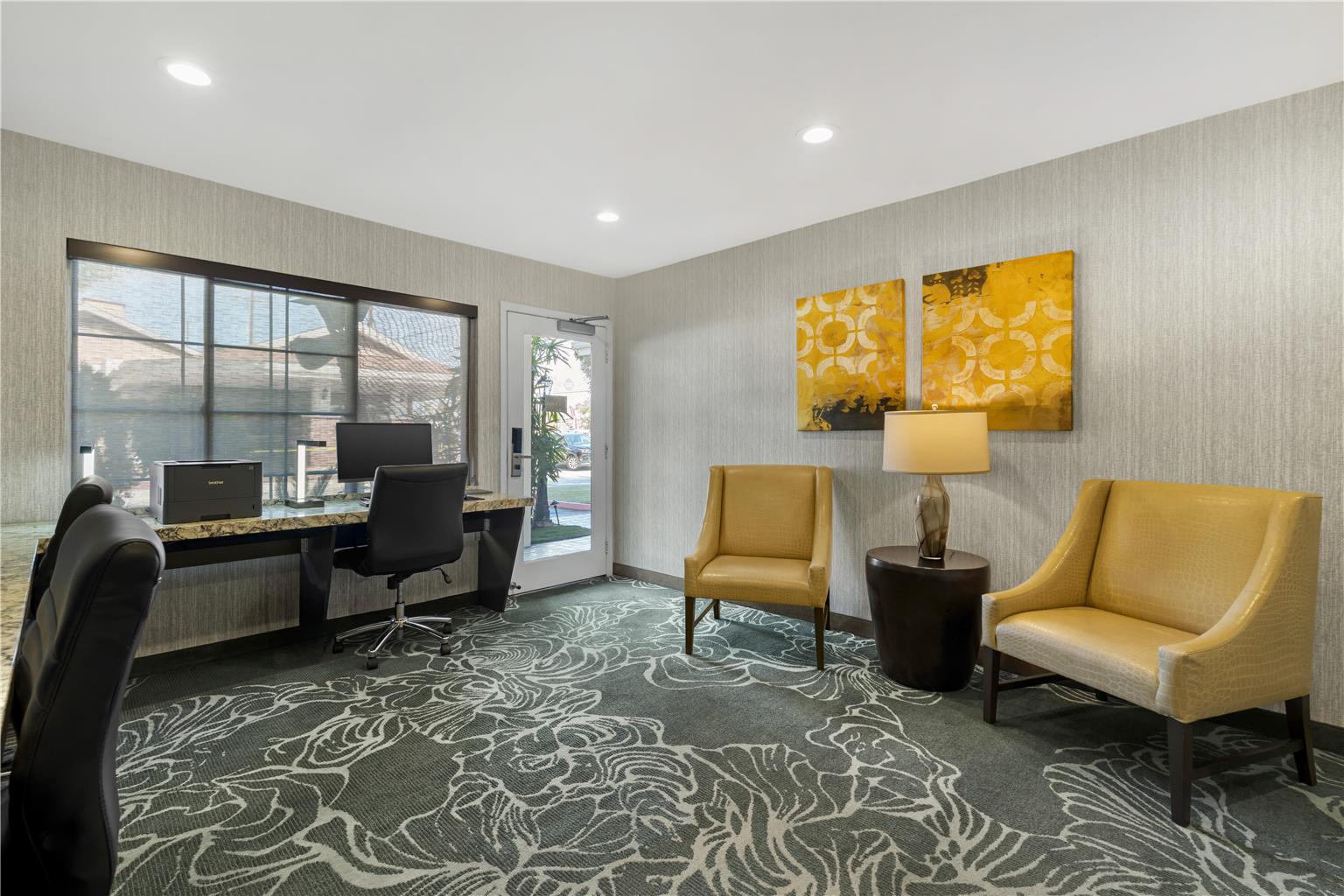 Best Western Plus Carriage Inn - photo 8