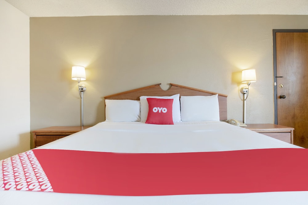 OYO Hotel Tulsa International Airport - photo 4
