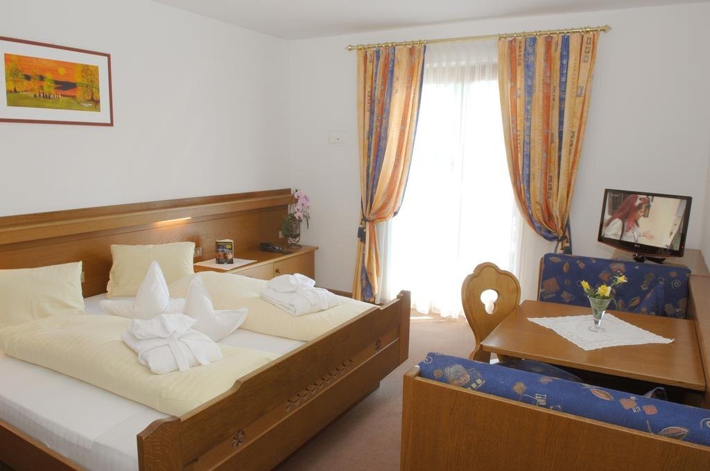 Hotel Felseneck — hotel in San Leonardo In Passiria
