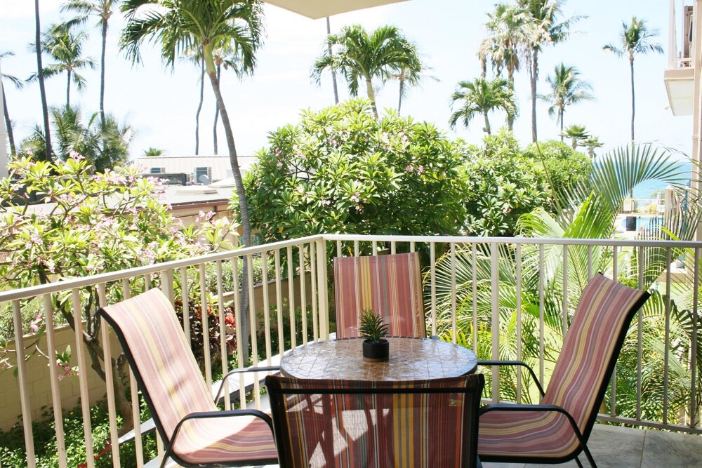 Kamaole Nalu #201 by Ali’i Resorts in Kihei, United States