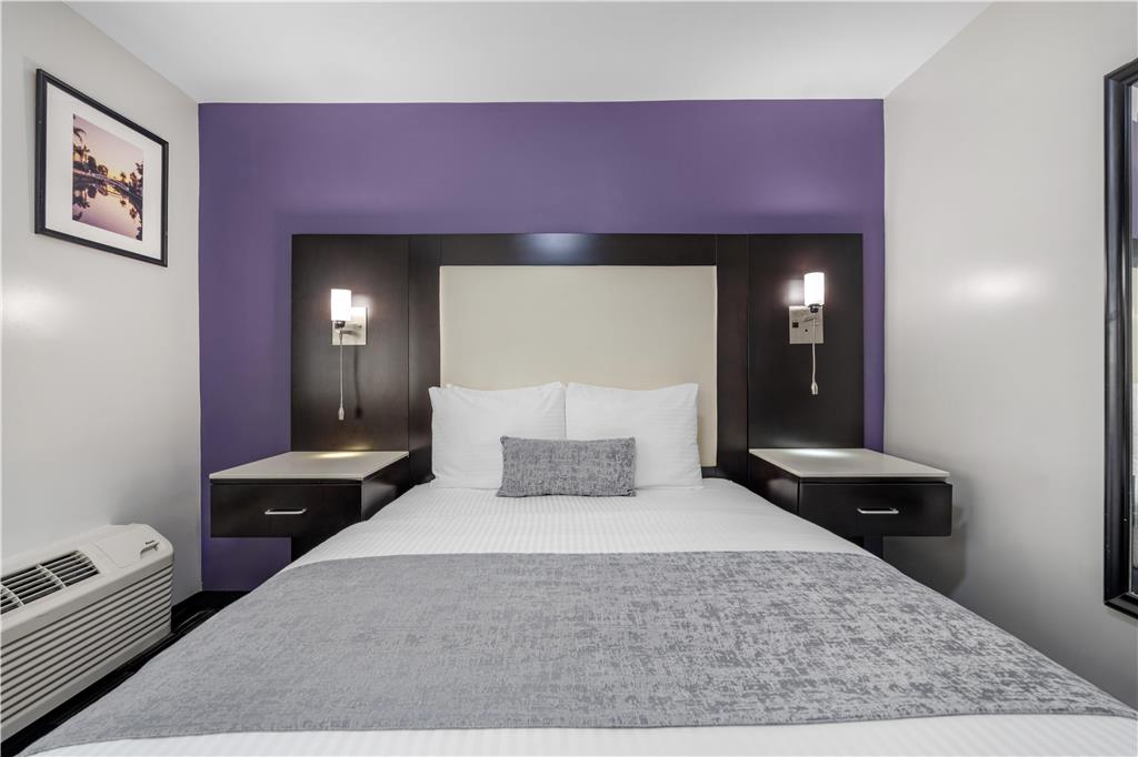 SureStay Hotel by Best Western Beverly Hills West LA - photo 33