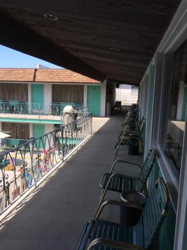 Crystal Sands Motel - photo 50