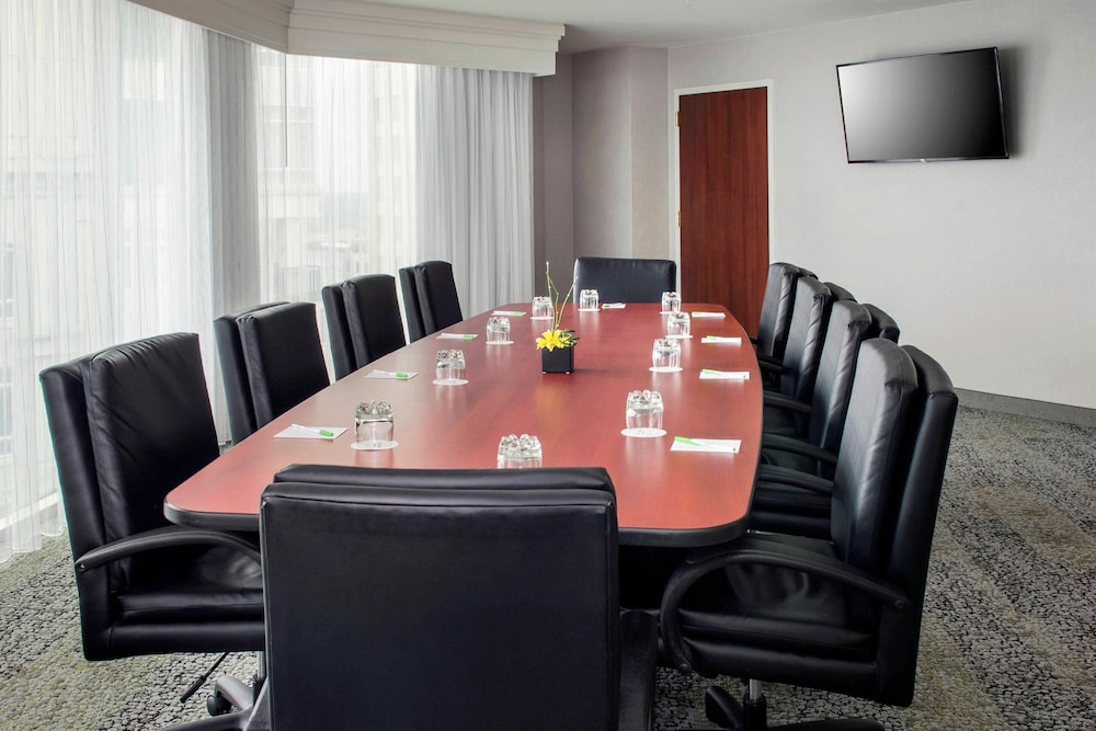 Courtyard by Marriott Charlotte City Center - photo 42