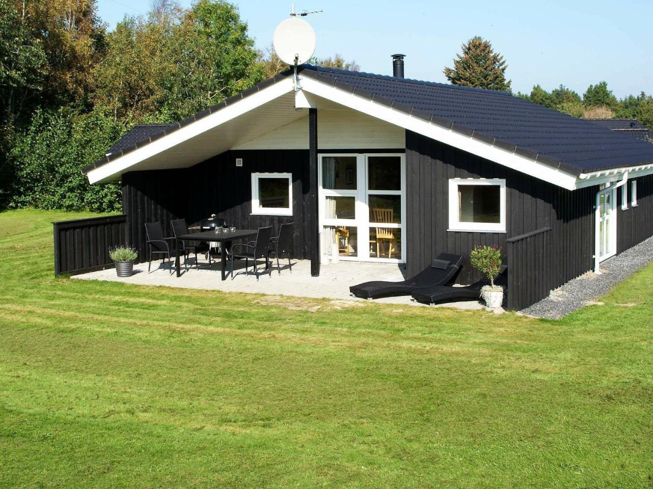 6 person holiday home in Oksbøl By Traum — 4-Star Luxury Hotel in Oksbol, Denmark