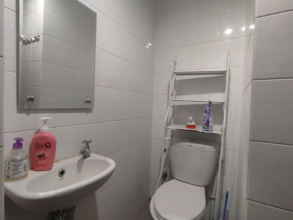 Hotel O Apartment Bekasi Town Square in Bekasi, Indonesia