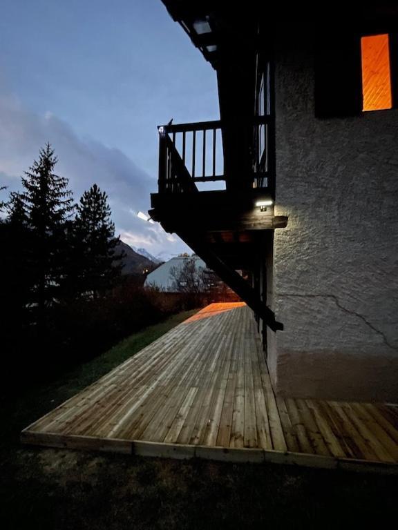 Serre Chevalier Studio 30 M2 Coin Montagne a 8 Minutes Des Pistes — 4-Star Luxury Hotel in Saint-Chaffrey, France