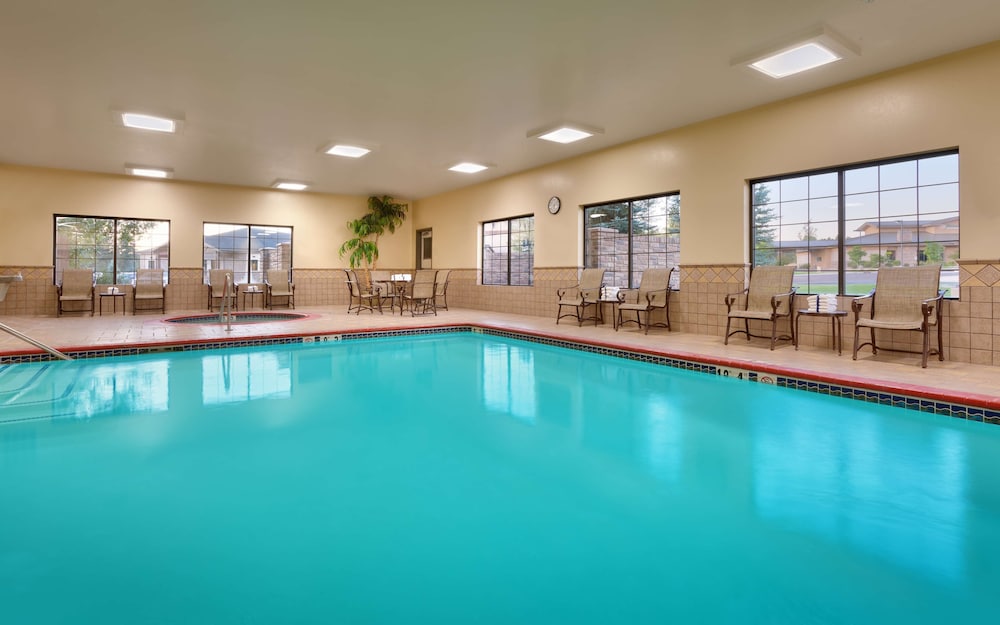 Hampton Inn & Suites Show Low Pinetop - photo 25