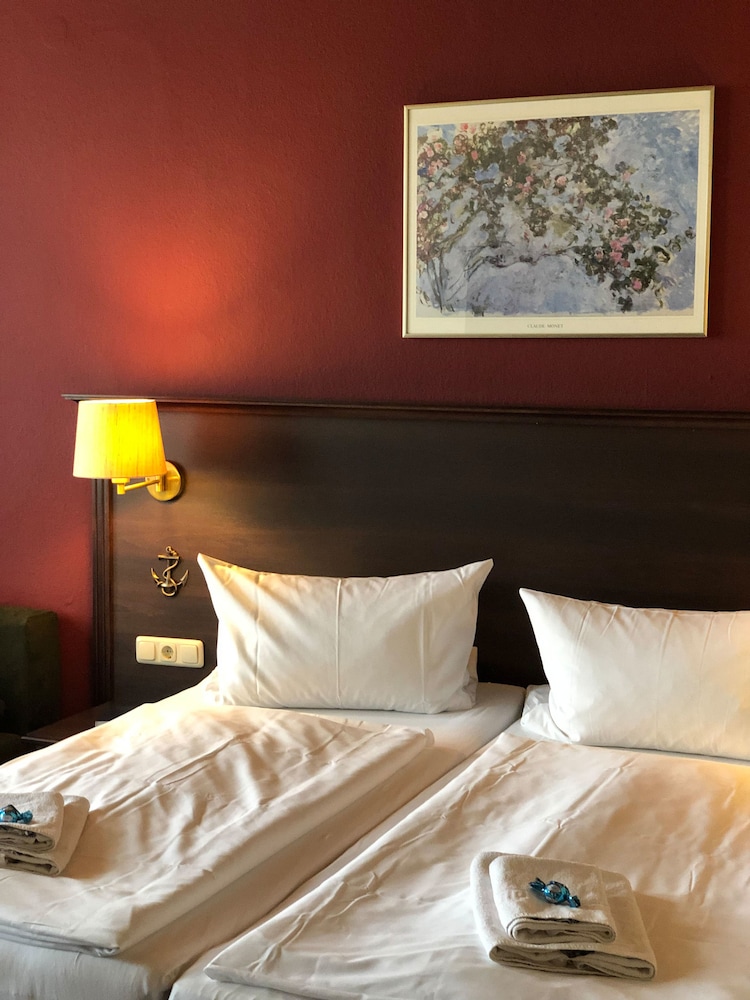 Hotel Fränkischer Hof — Kitzingen — photo 3