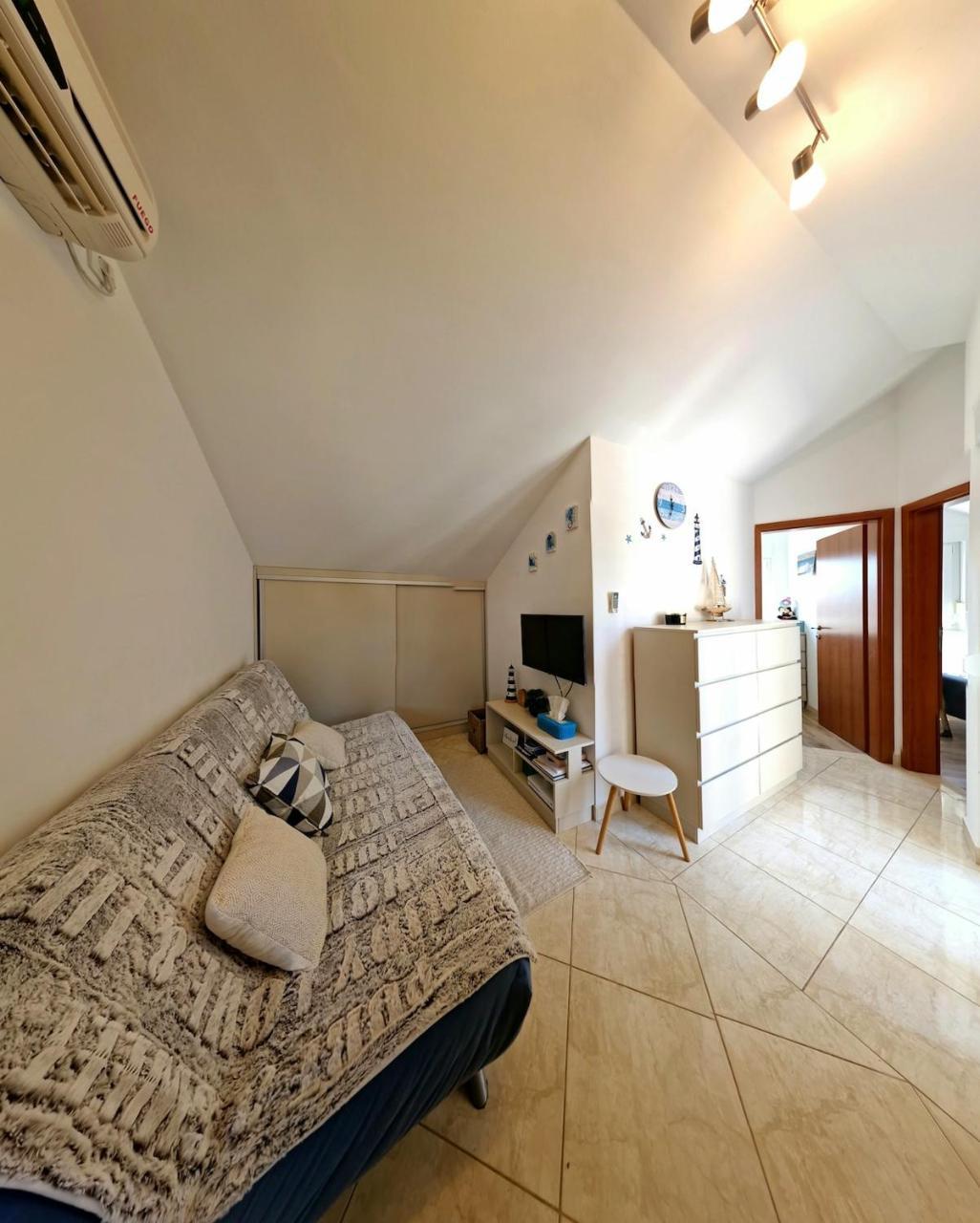 Pine Tree Dalmatia Srima - last minute hotel in Unknown City