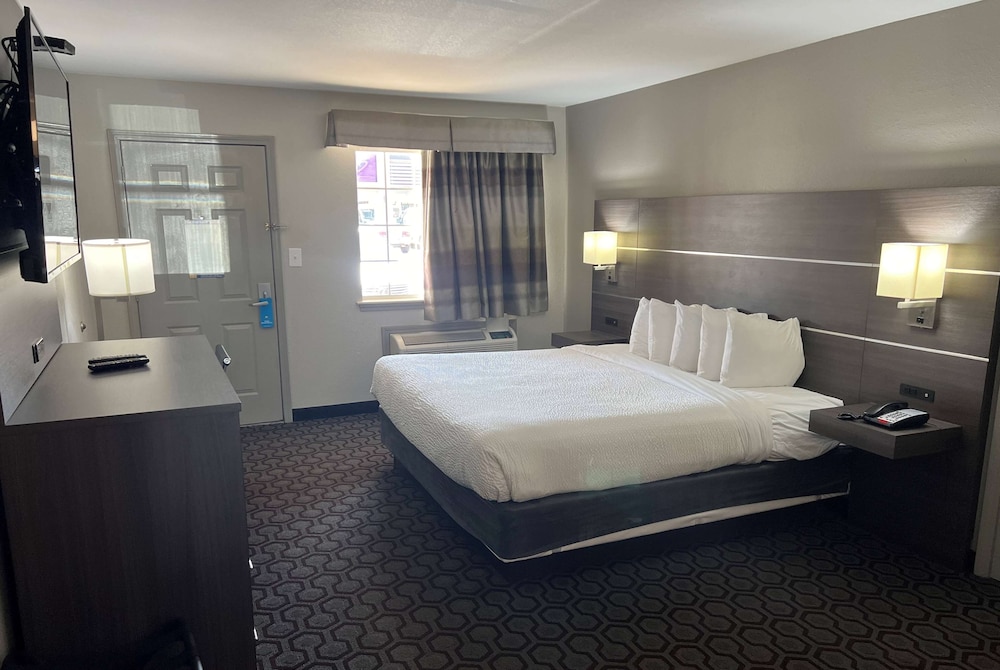 Days Inn by Wyndham Wagoner - photo 22