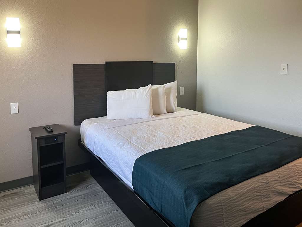 Studio 6 Suites Delano CA - photo 13